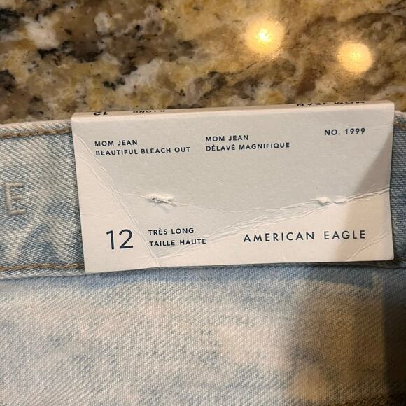 NWT American Eagle Women Jeans 12 Tall Denim Mom Jean Bleached Out Raw Edge - Picture 5 of 8